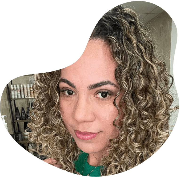 Studio Tati Tavares - Especialista em cachos